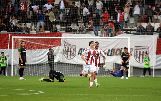 Karşıyaka'dan Üçüncü Hüsran, Başkan Özür Diledi