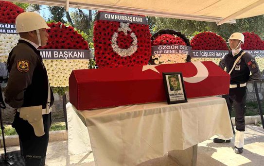 Şehit polisin cenazesinde gözyaşları sel oldu