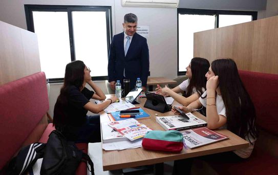 Akdeniz'de ikinci 'Bilgi Limanı Kütüphanesi' hizmete girdi
