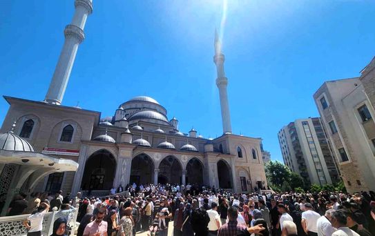 Aydın'dan 348 Hacı Adayı Uğurlandı