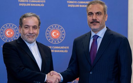 Bakan Fidan, İranlı mevkidaşı Arakçi ile görüştü