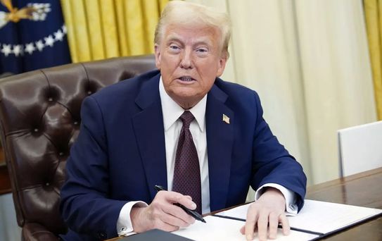 Trump, ABD-Kanada sınırında yeni petrol boru hattı projesine izin verdi