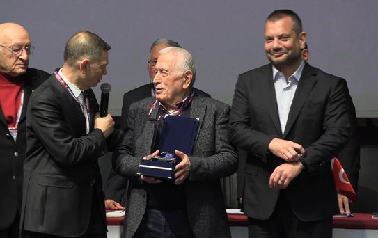 Trabzonspor'un Borcu 5 Milyar 179 Milyon TL
