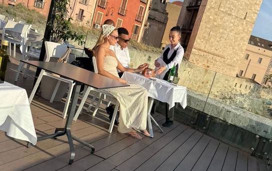 Mbappe ve Ester Exposito, İtalya'da tatile çıktı