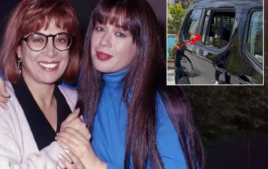 Tülay Özer'e son veda! Kardeşi Zerrin Özer cenazede fenalık geçirdi