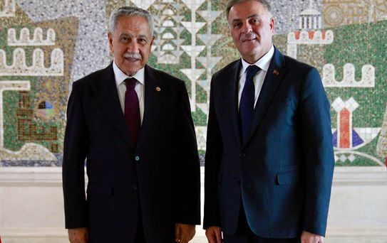 Bülent Arınç'tan İBB Başkanvekili Nuri Aslan'a ziyaret
