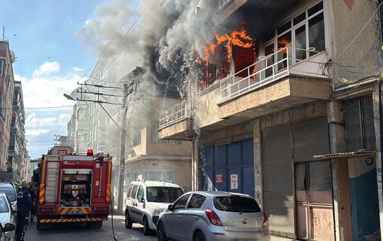 Manisa'da yaşlı adam evinde çıkan yangında hayatını kaybetti
