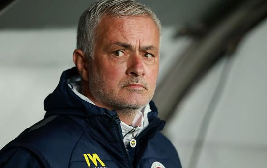 Gittiğine bin pişman oldu! Fener'den kovulan Mourinho'ya büyük şok