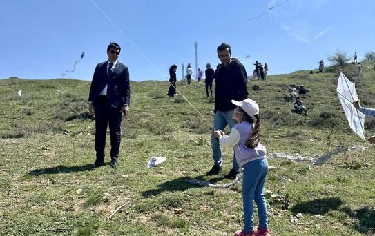 Pazaryeri'nde Uçurtma Şenliği Rüzgarı