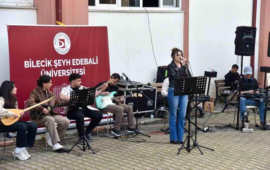 Osmaneli Kampüsü'nde Coşkulu Konser
