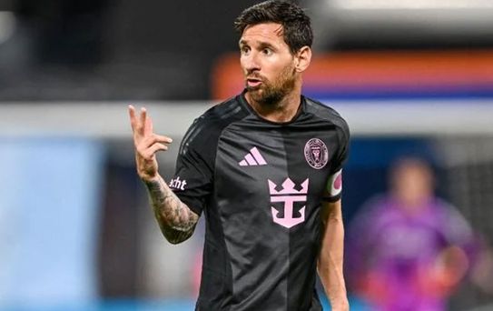 Messi'ye büyük şok! Uyanınca gördüğü manzaraya inanamadı 