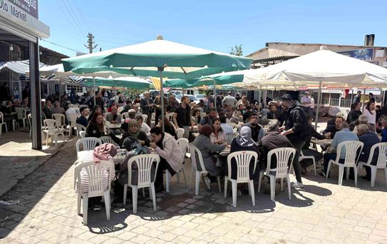 Gördes Sanayi Sitesi'nden 6 bin kişilik hayır yemeği