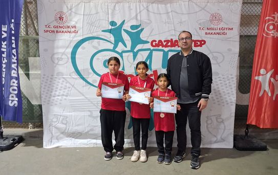 Nevşehir'de köy okulu öğrencilerinden çifte başarı
