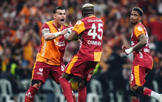 Aslan'dan müthiş geri dönüş! Süper Lig'de şampiyon Galatasaray