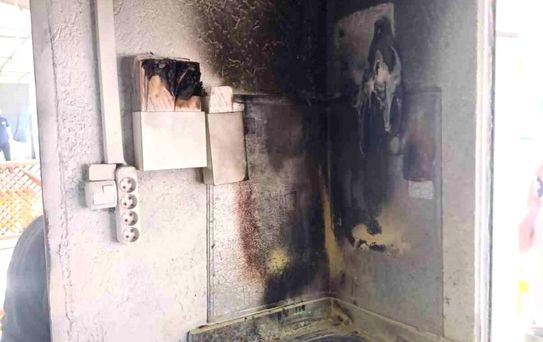 Dörtyol'da yanan iş yeri kullanılmaz hale geldi