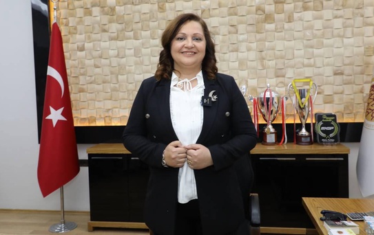 Burcu Köksal, AK Parti'ye geçeceği tarihi açıkladı