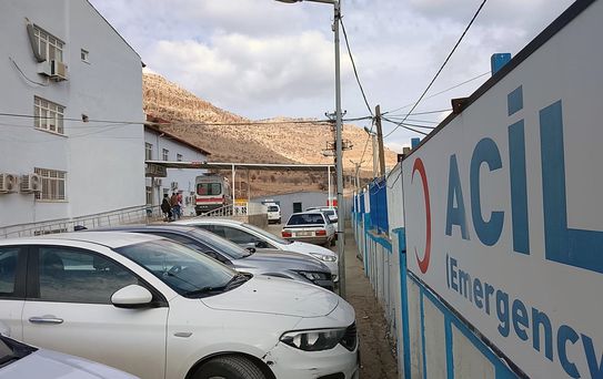 Mardin'de 2 yaşındaki çocuk kamyonetin altında kalarak hayatını kaybetti