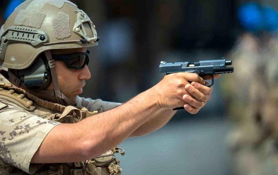 Foça'da Jandarma Atış Yarışması Yarı Finali Tamamlandı