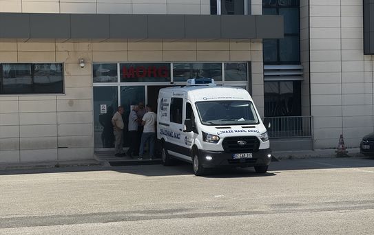 Antalya'da Bıçaklı Kavga: 1 Ölü