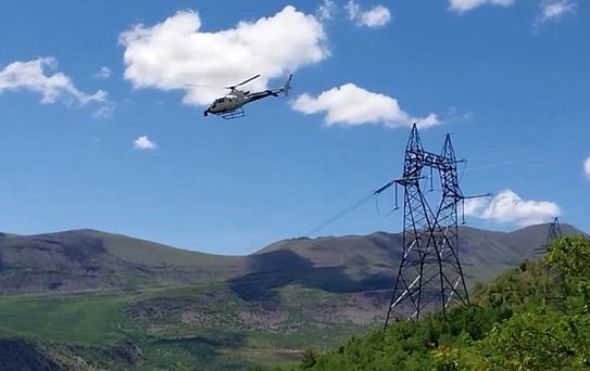 Diyarbakır'da Helikopterle Elektrik Bakımı