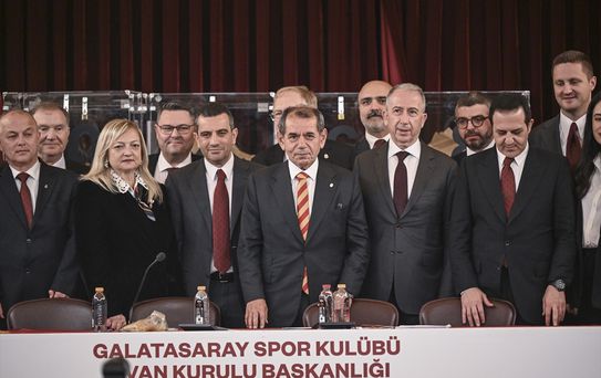 Dursun Özbek, Galatasaray Başkanlığını Kazandı