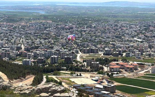 Adıyaman'da Yamaç Paraşütü ile Spor Turizmi Canlanıyor