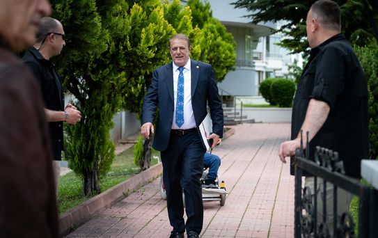 CHP'de Milletvekillerine Genel Merkez Kapıları Kapatıldı