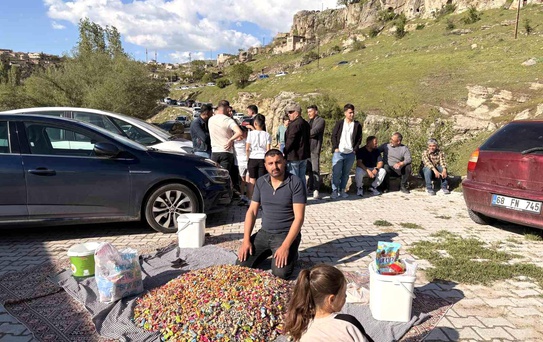 Güzelyurt'ta Şekerli Mezarlık Ziyareti