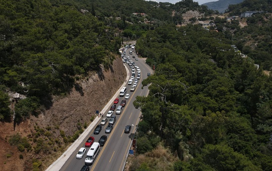 Ölüdeniz'de Bayram Trafiği