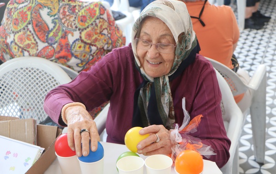 Yalnızlık Alzheimer Riskini Artırıyor