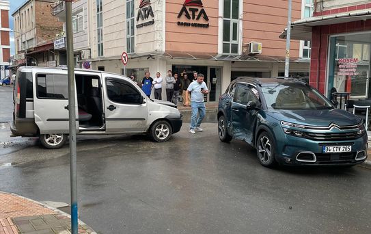 Bafra'da Trafik Kazası: 7 Yaralı