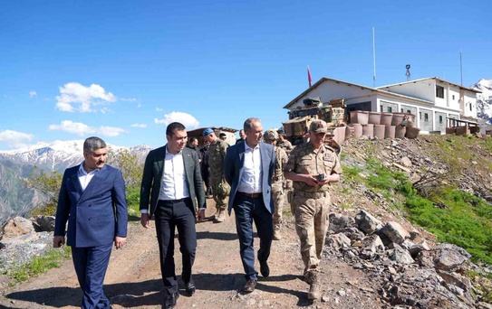 Vali Taşyapan Güvenlik Güçlerini Ziyaret Etti