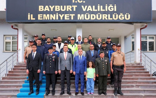 Vali Eldivan'dan Güvenlik Güçlerine Bayram Ziyareti