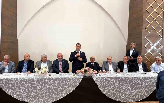 Bozgeyik ailesi geleneksel bayramlaşma programında buluştu