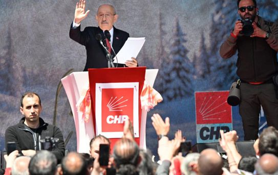 Kılıçdaroğlu, 'Hain' sloganlarına kendisini Atatürk'e benzeterek yanıt verdi
