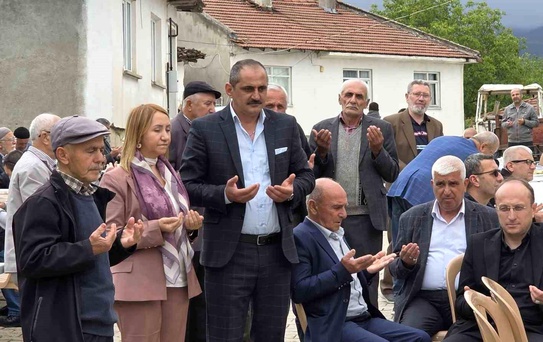Pazaryeri'nde hıdrellez coşkusu bayram sevinciyle buluştu