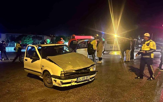 Erzincan'da Trafik Kazası: 5 Yaralı