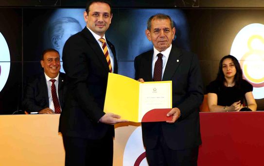 Dursun Özbek, Galatasaray'ın Başkana Seçildi