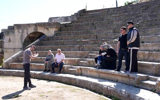 Konuralp Antik Tiyatro 14 bin ziyaretçi ağırladı