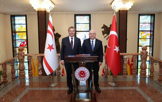Bakan Güler KKTC Başbakanı ile Görüştü