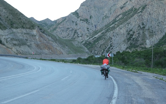 Emekli Öğretmen 80 Şehri Bisikletle Gezdi