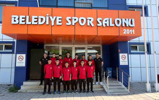İnegöl Belediyespor Midi Erkekler Voleybol Takımı Türkiye Şampiyonasında