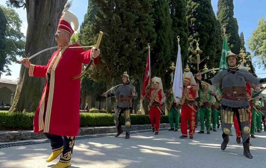 Mehteran Gösterileri Yeniden Başladı