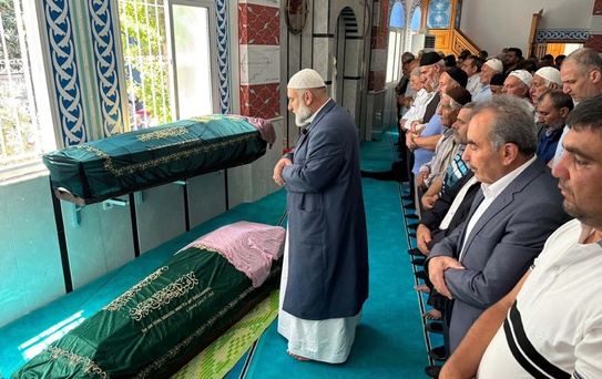Otobüs Kazasında Anne ve Kızı Hayatını Kaybetti