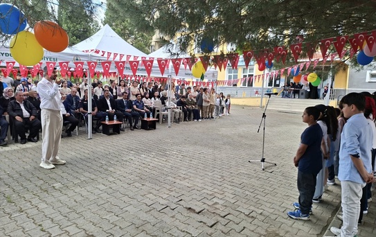 Öğrencilerden Nostalji Konseri