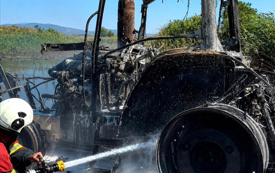 Aydın'da Traktör Yangını: Çiftçi Mağdur Oldu