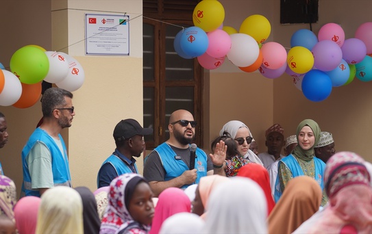 Zanzibar'da Sağlık Ocağı ve Medrese Yenilendi