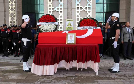 Rahatsızlık Sonucu Hayatını Kaybeden Polis Memuru Ebediyete Uğurlandı