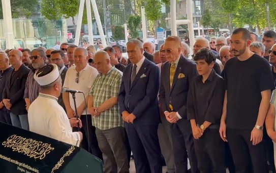 Reha Muhtar'ın hayatındaki kadınlar cenazesinde yoktu
