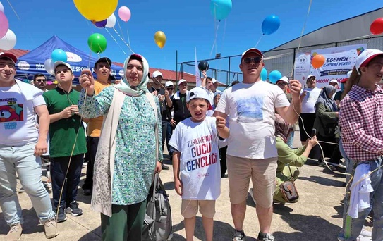 Minik Egemen'in Lösemi Zaferi Balon ve Uçurtma Şenliği ile Kutlandı
